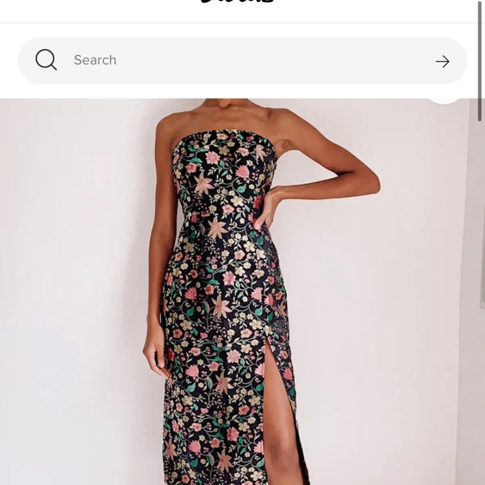 Lulu’s Floral Strapless Dress